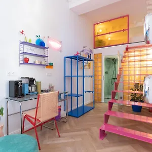 Aparthotel Retropop Design , Designerzimmer Fuer Je 2 Personen, Lage, Wifi, Hamburg